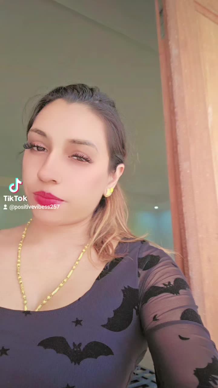 @Chanelle_♤69&bull;💫