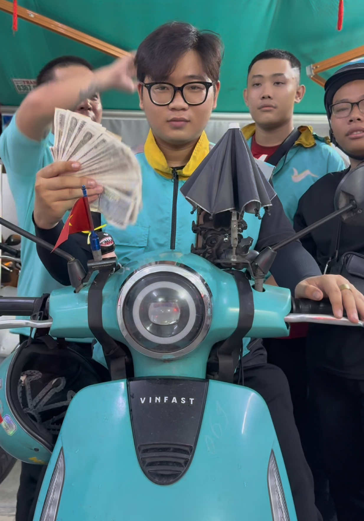@Hung Crazy Vlog