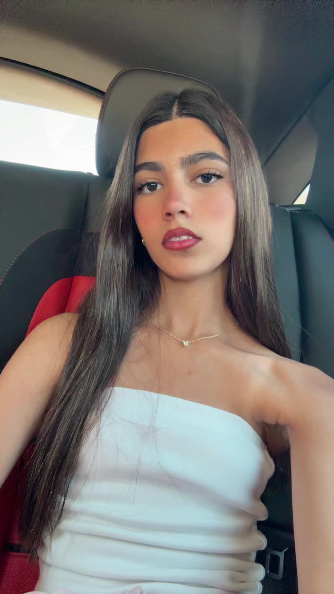@☀️ɴᴏᴀ_ꜱʜᴇᴍᴇꜱʜ☀️
