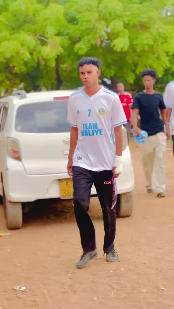 @Madax weynaha qoxotiga🙏