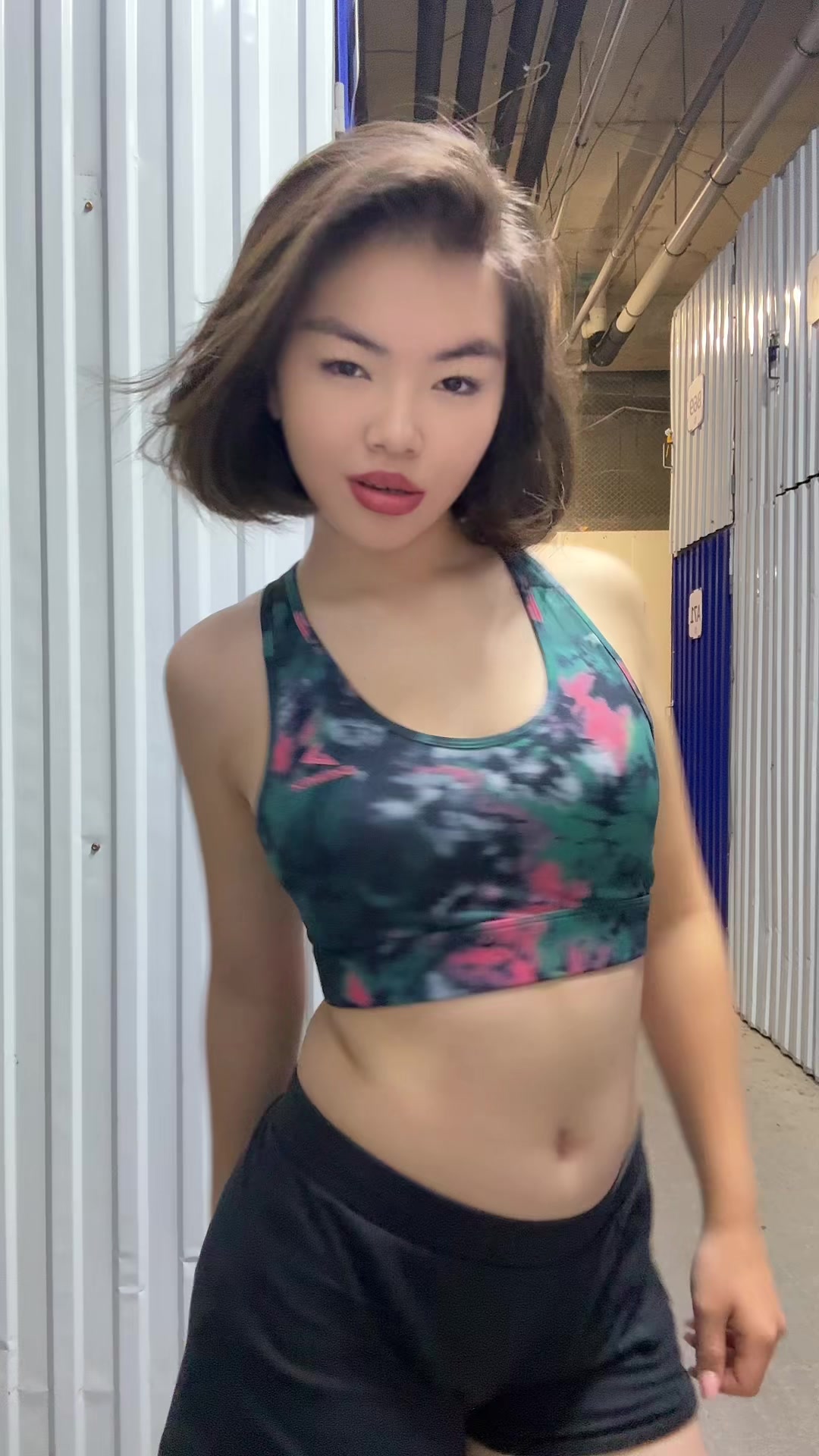 @iriskaa02