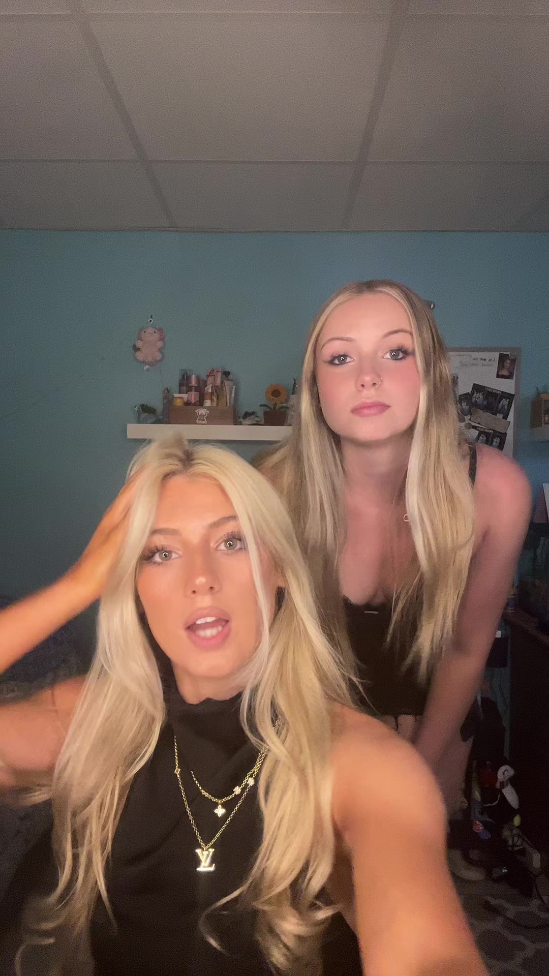 @fiona