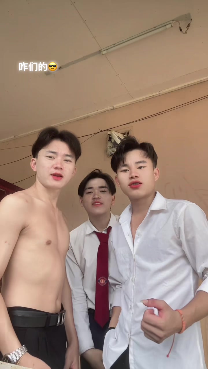@ຊື່ພິລະພົນ ຮຽນວິຊາຊີບສາຂາພາຈີນ