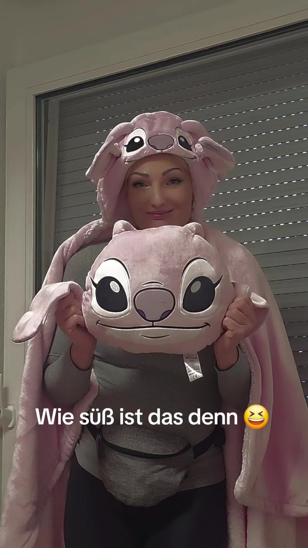 @x_.H&uuml;lya._x