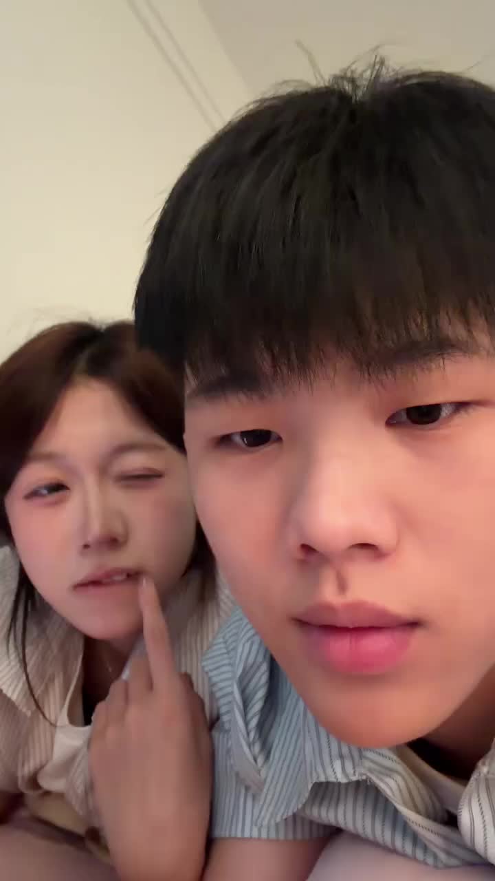 @Yueyue buồn ngủ qu&aacute;