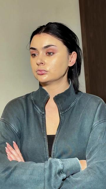 @Dena.makeup
