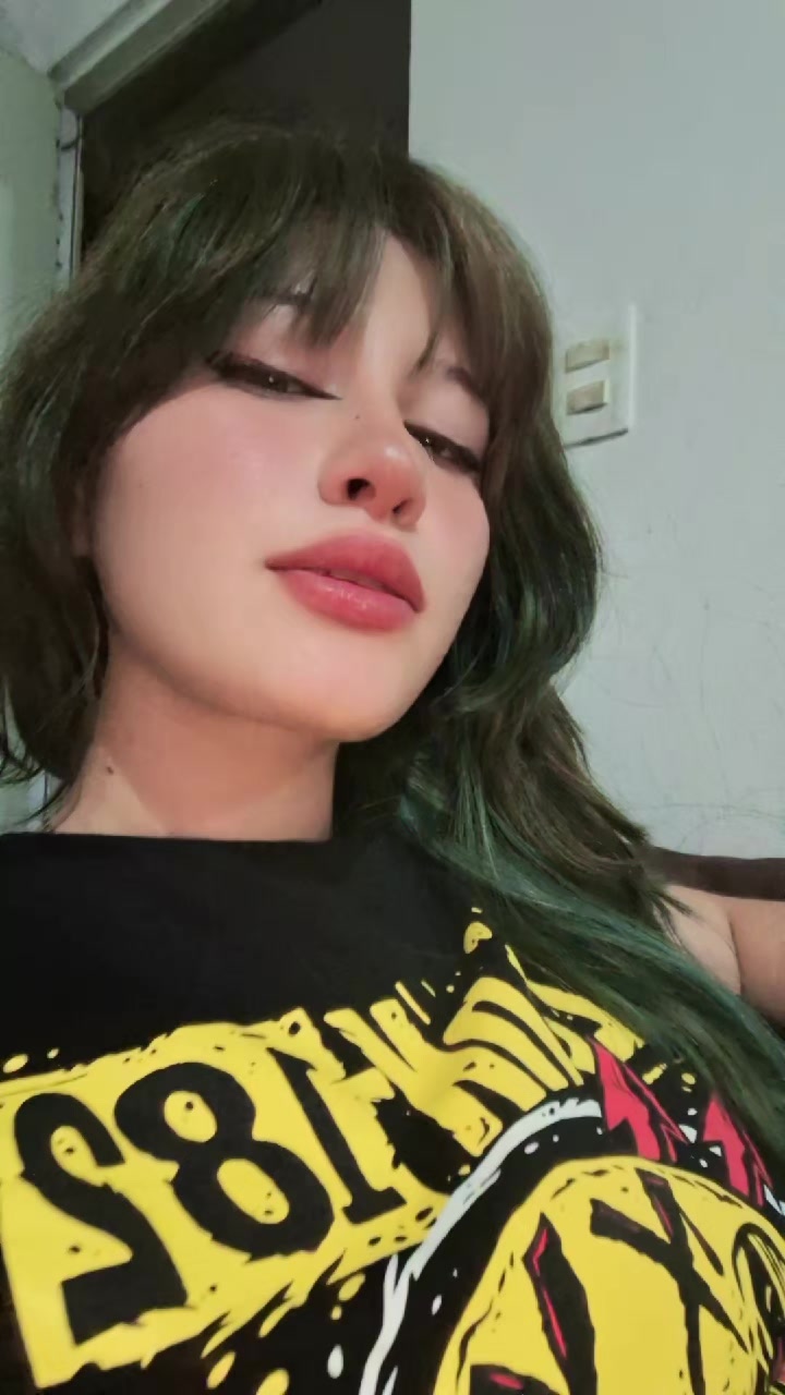 @𝔊𝔦𝔯𝔩𝔶𝔡𝔞𝔯𝔠𝔨