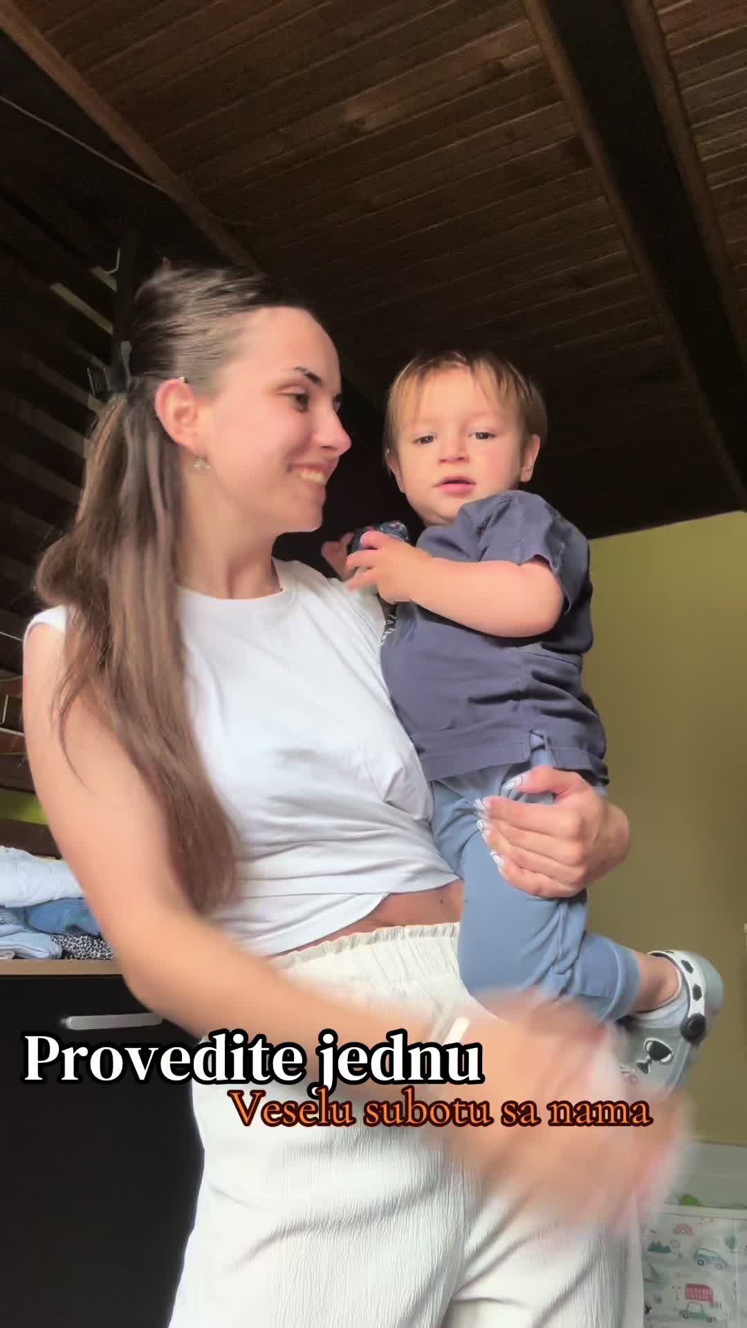 @leonoraaaa1