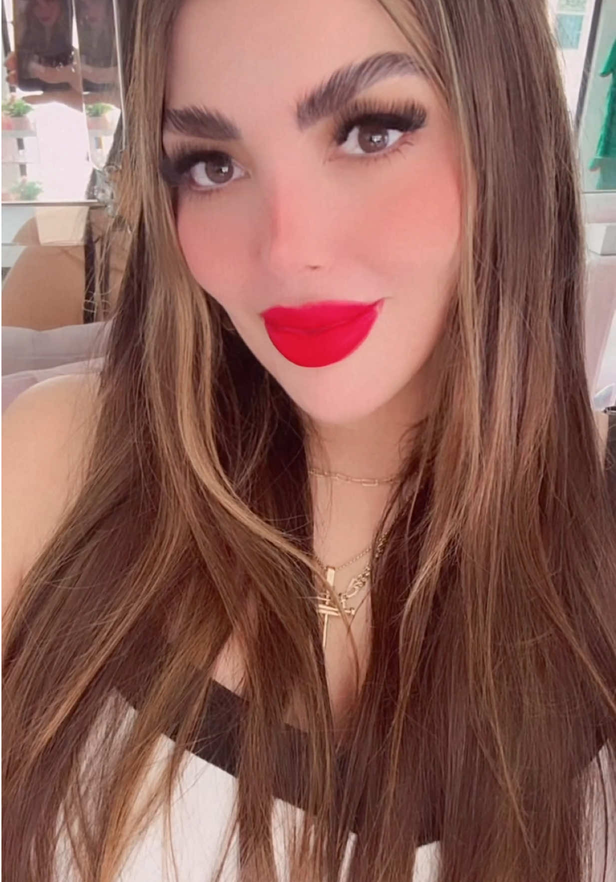 @vanesza_hurtado