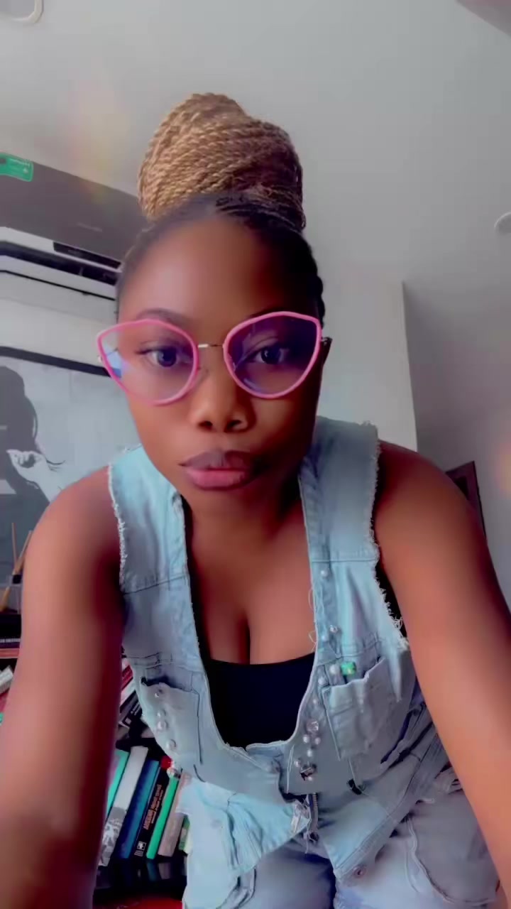 @🦋Mish d selfish girl❤️🦋