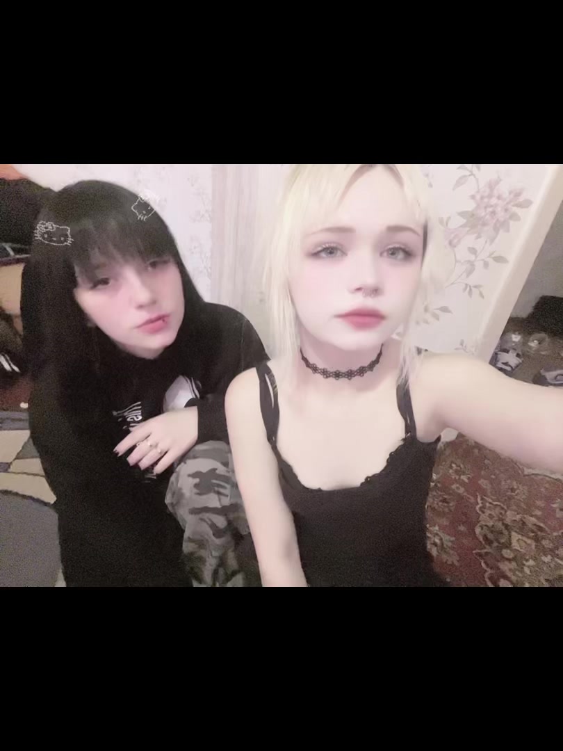 @KeeshiMoshi