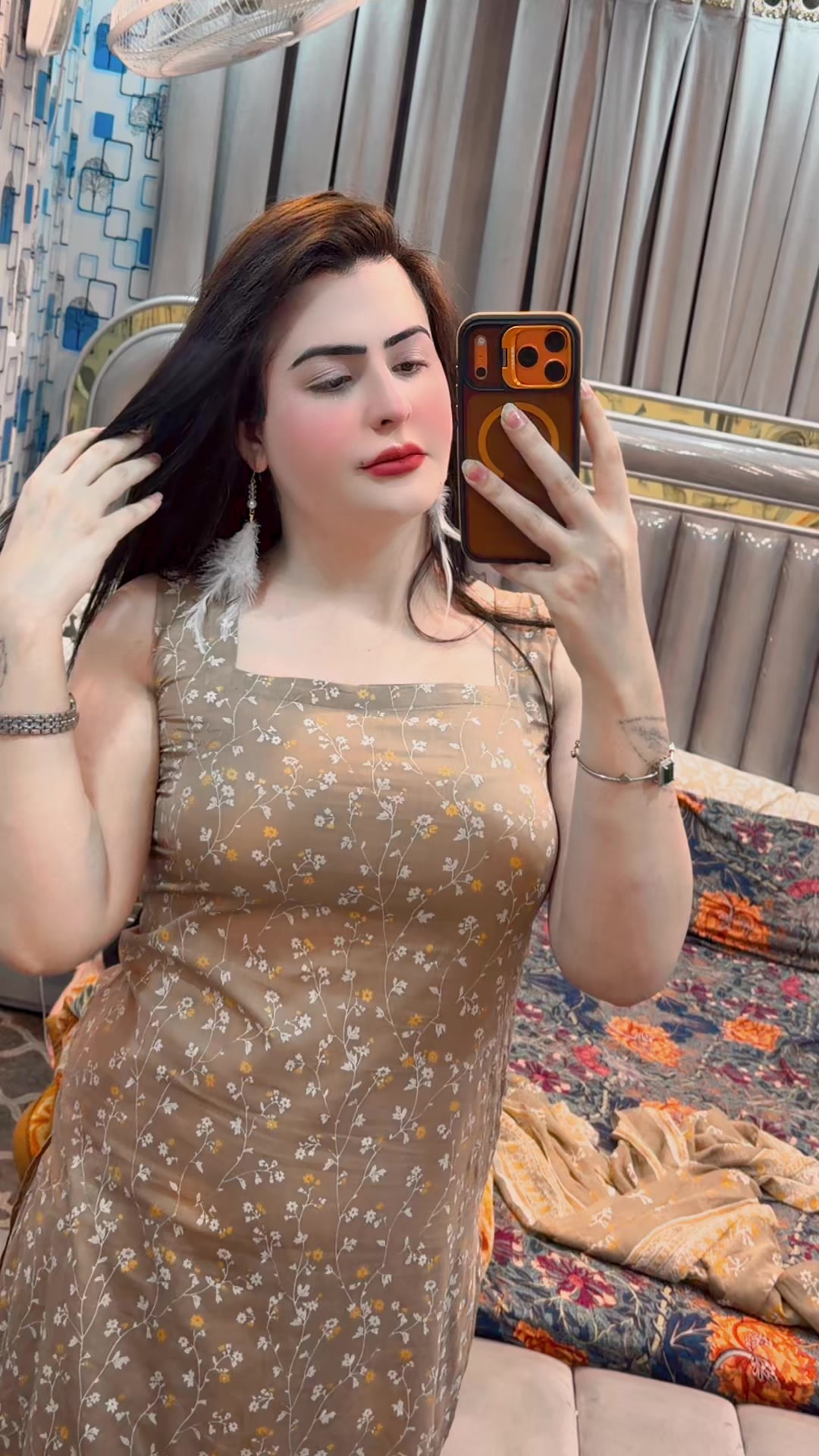 @Riya Khan34
