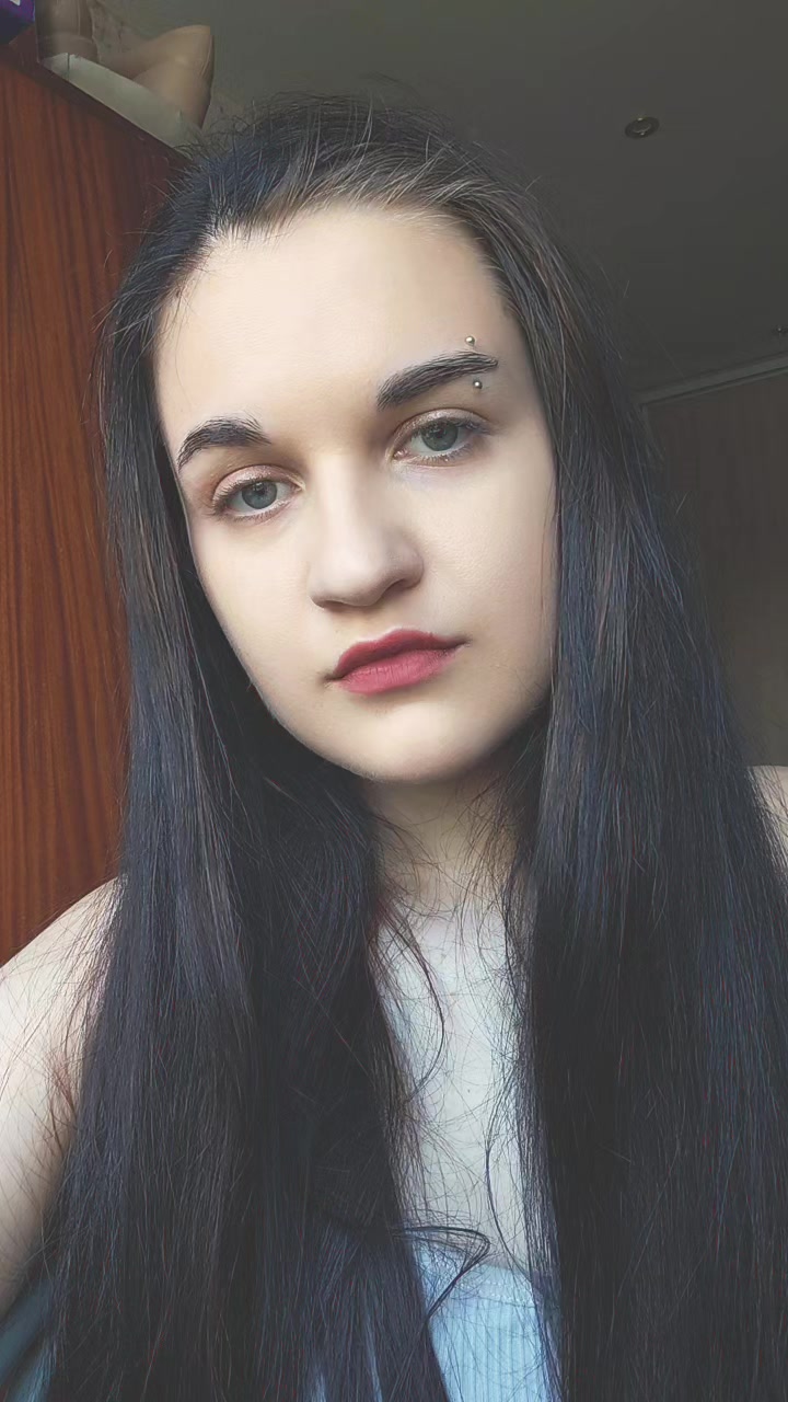 @ирка🧎&zwj;♀️