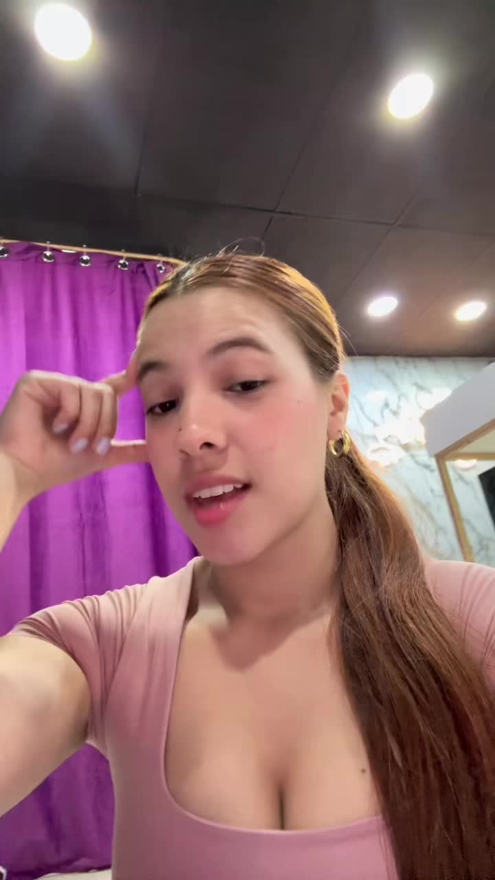@angelabag18