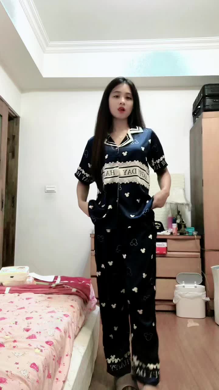 @Gadis Blitar 🇮🇩