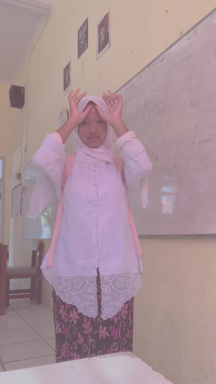 @dindaaee