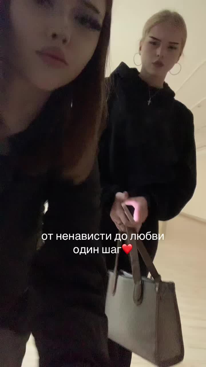 @🦄
