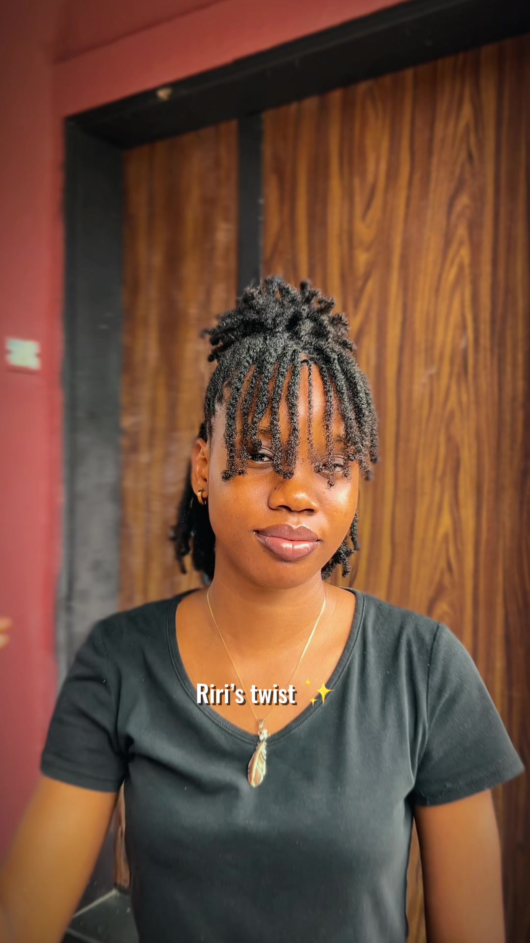 @Riri the twist girl😁
