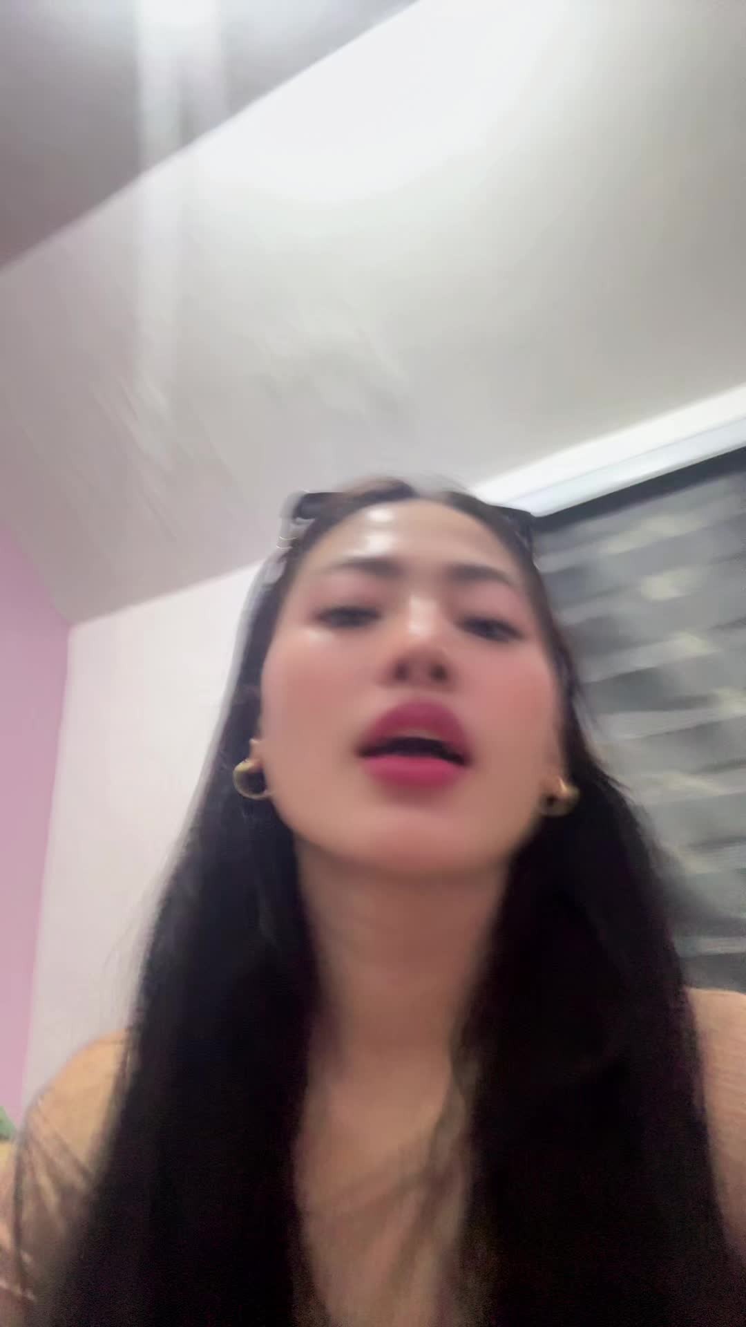 @Zhoey Camat Vasquez