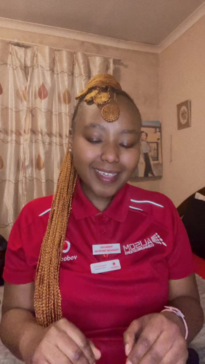 @Nomhlekhabo06