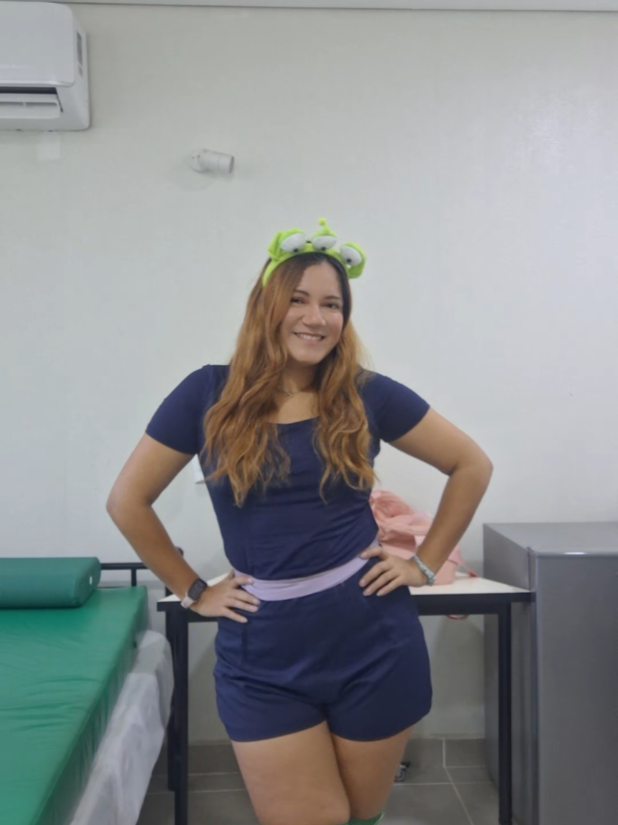 @Alejandra Gay Vlogs