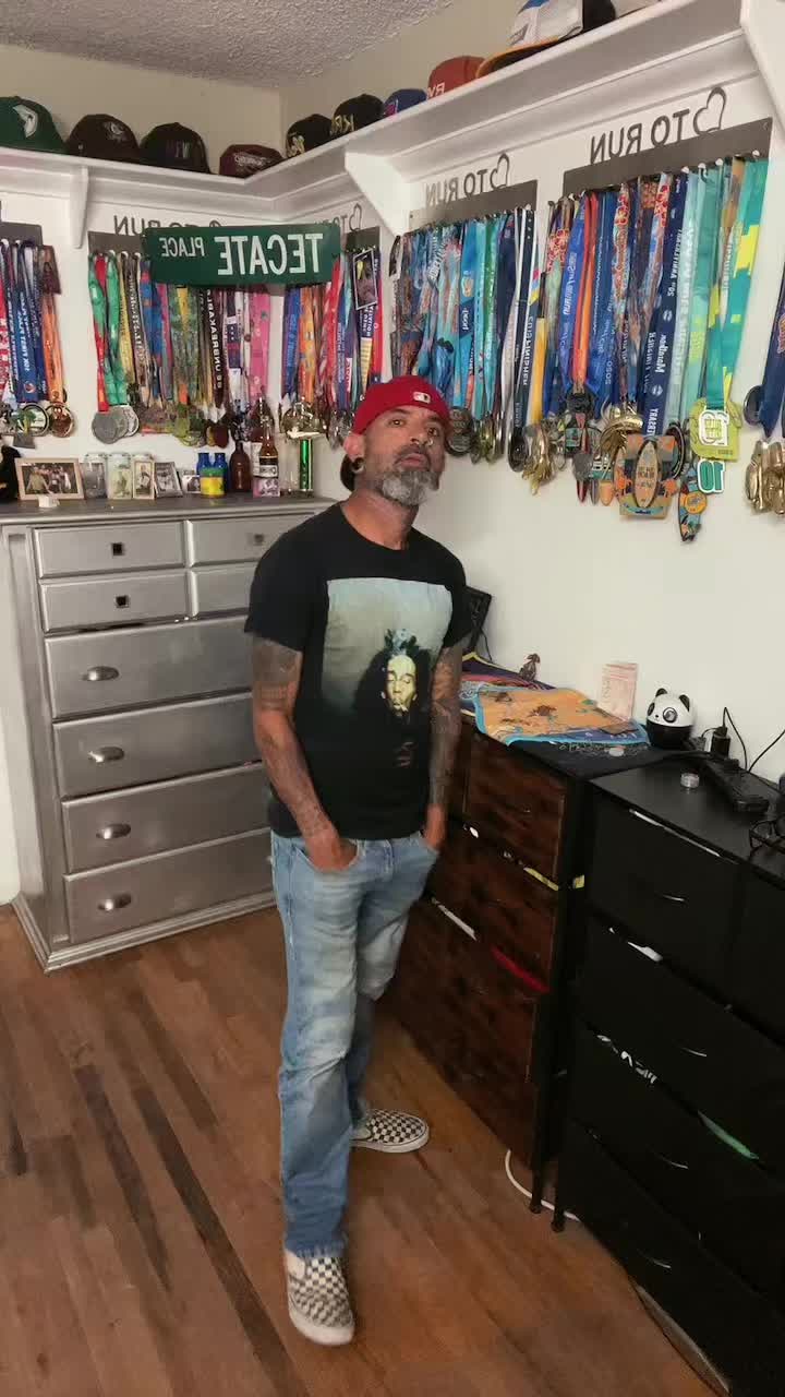 @Chpelopez