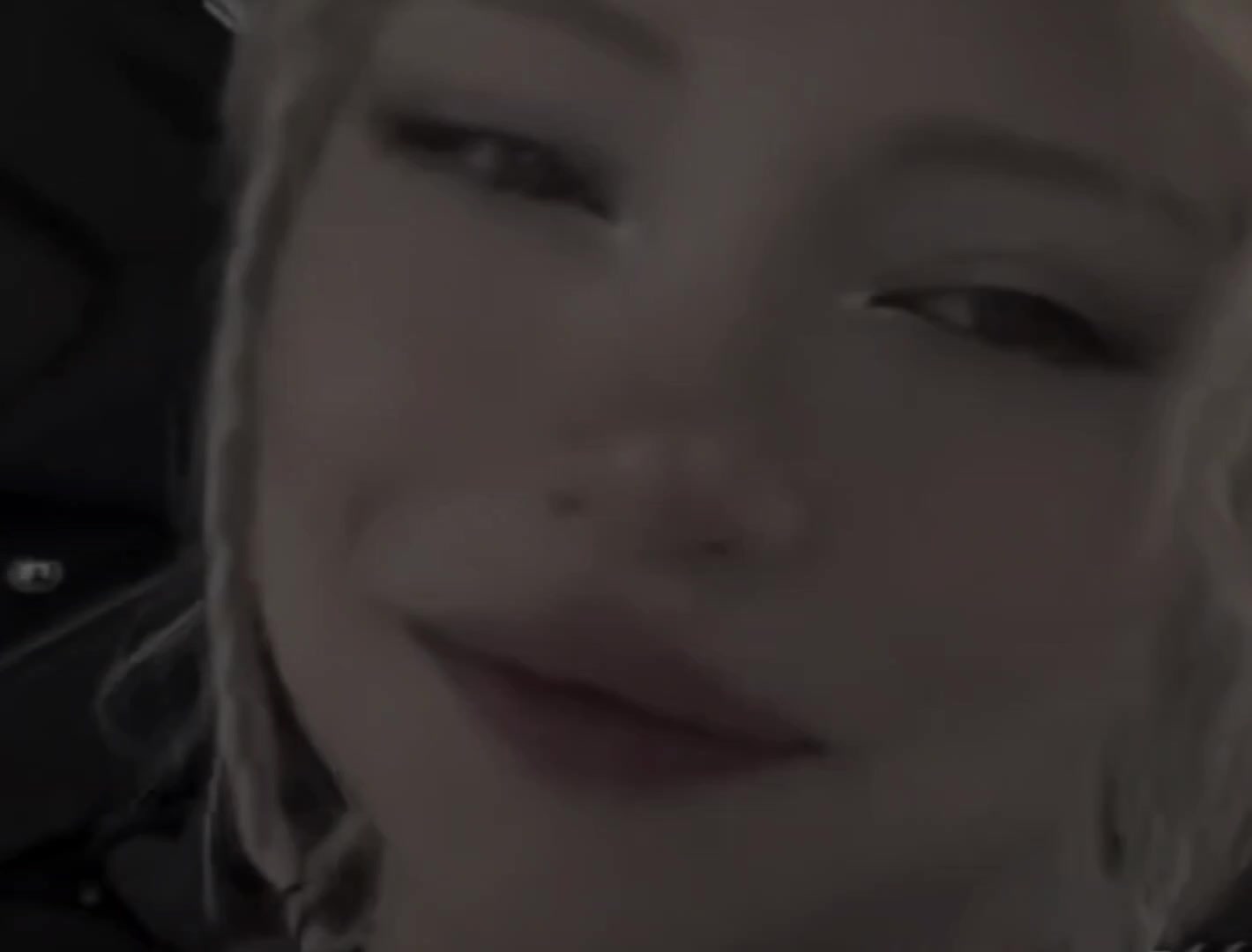 @꩜