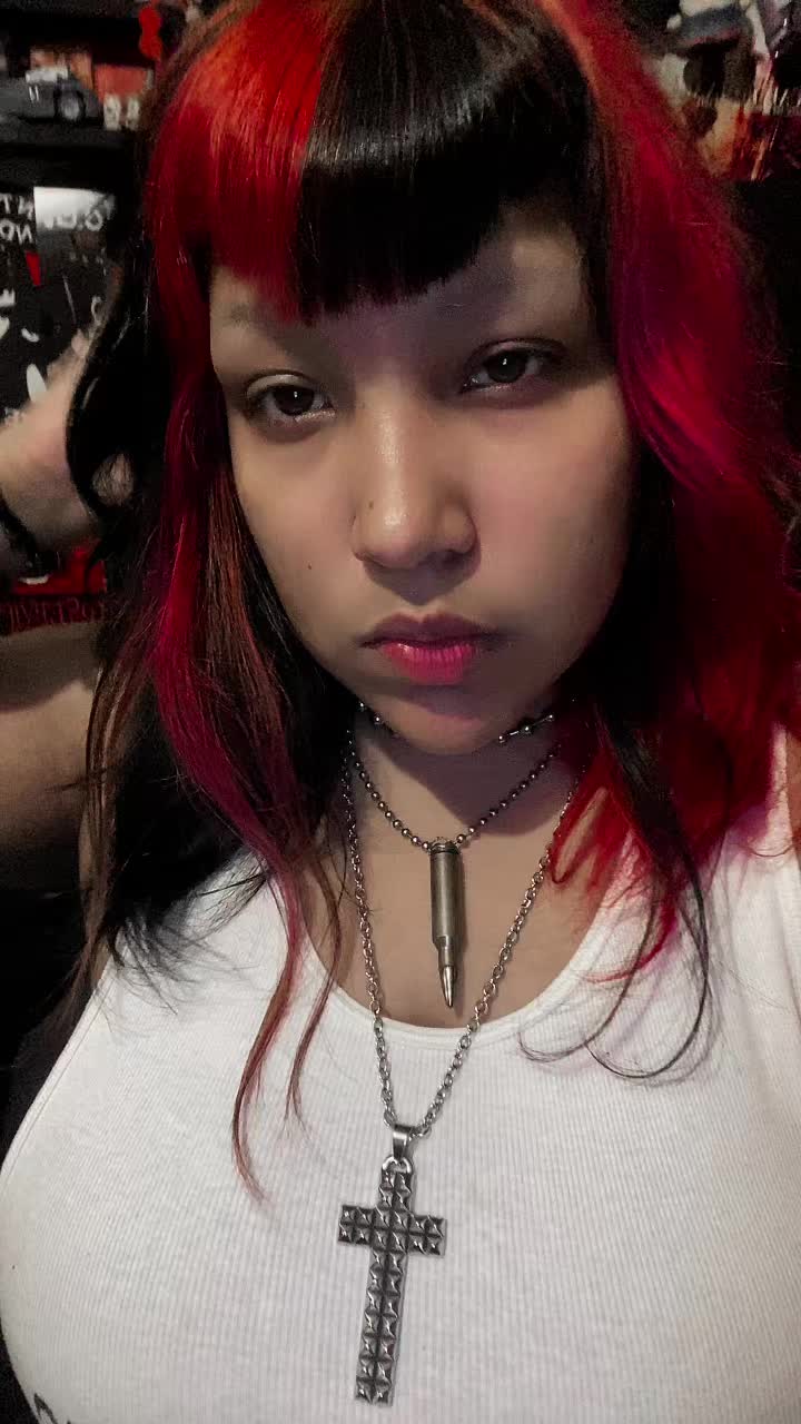 @estrella 𖤐