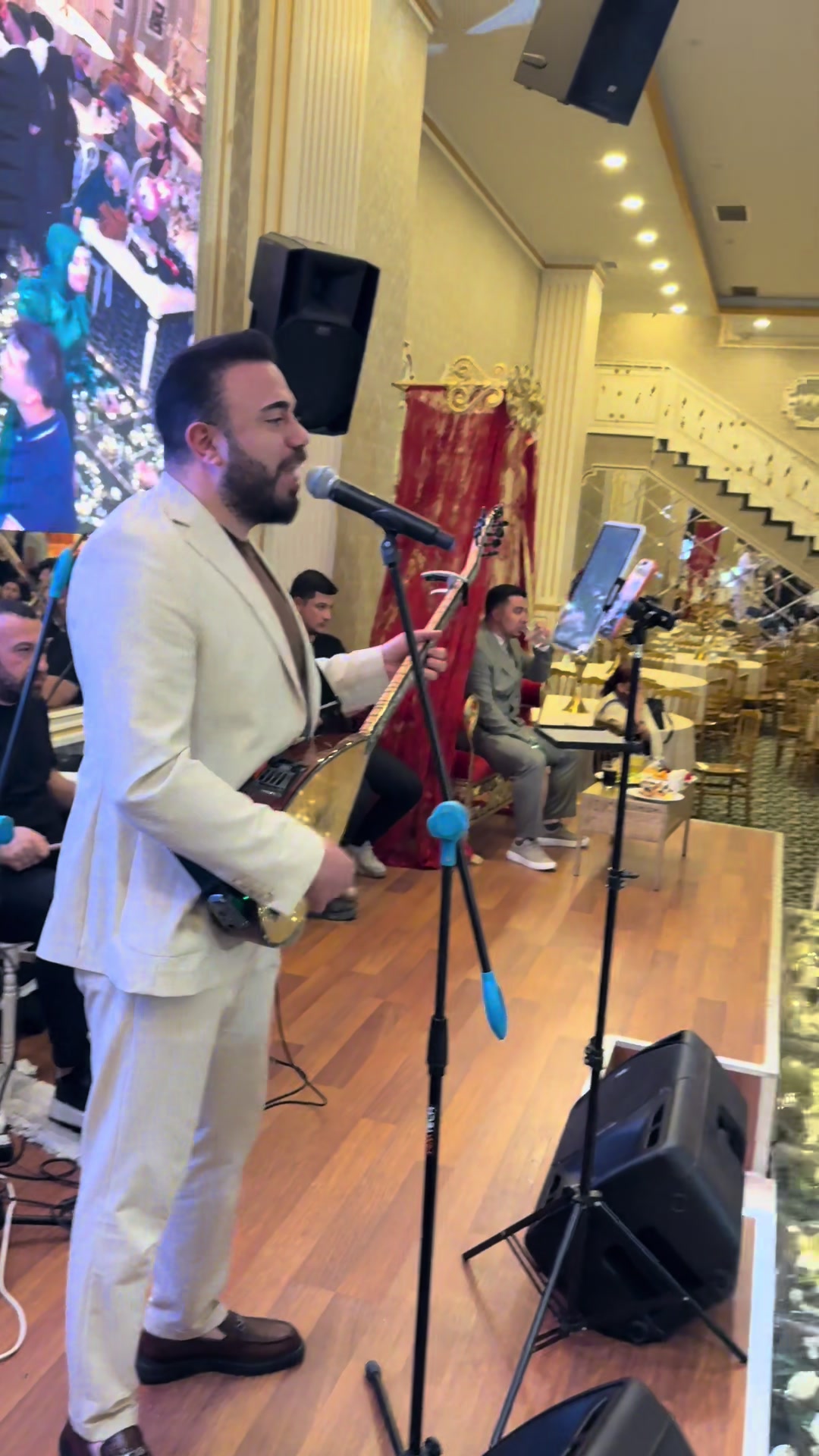 @Anıl Araz