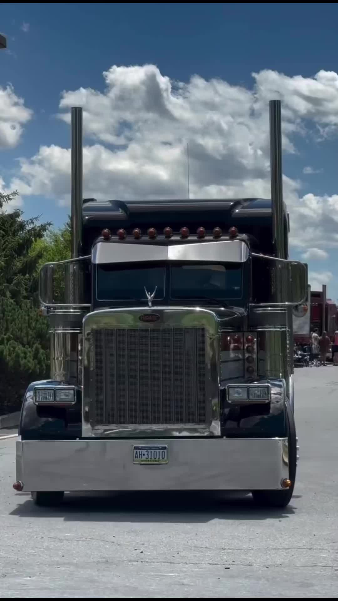 @Tic Truck Toe