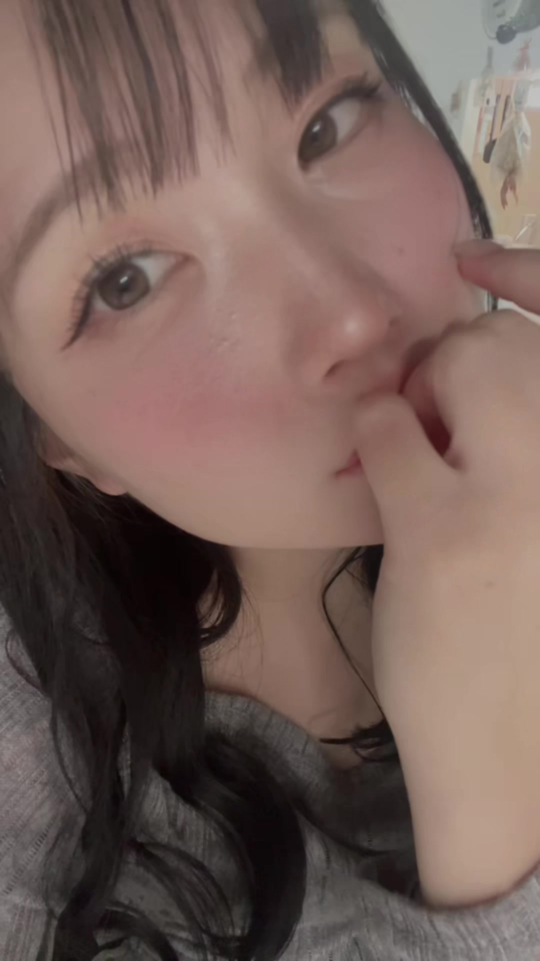 @つむぎの裏アカみたいな場所。
