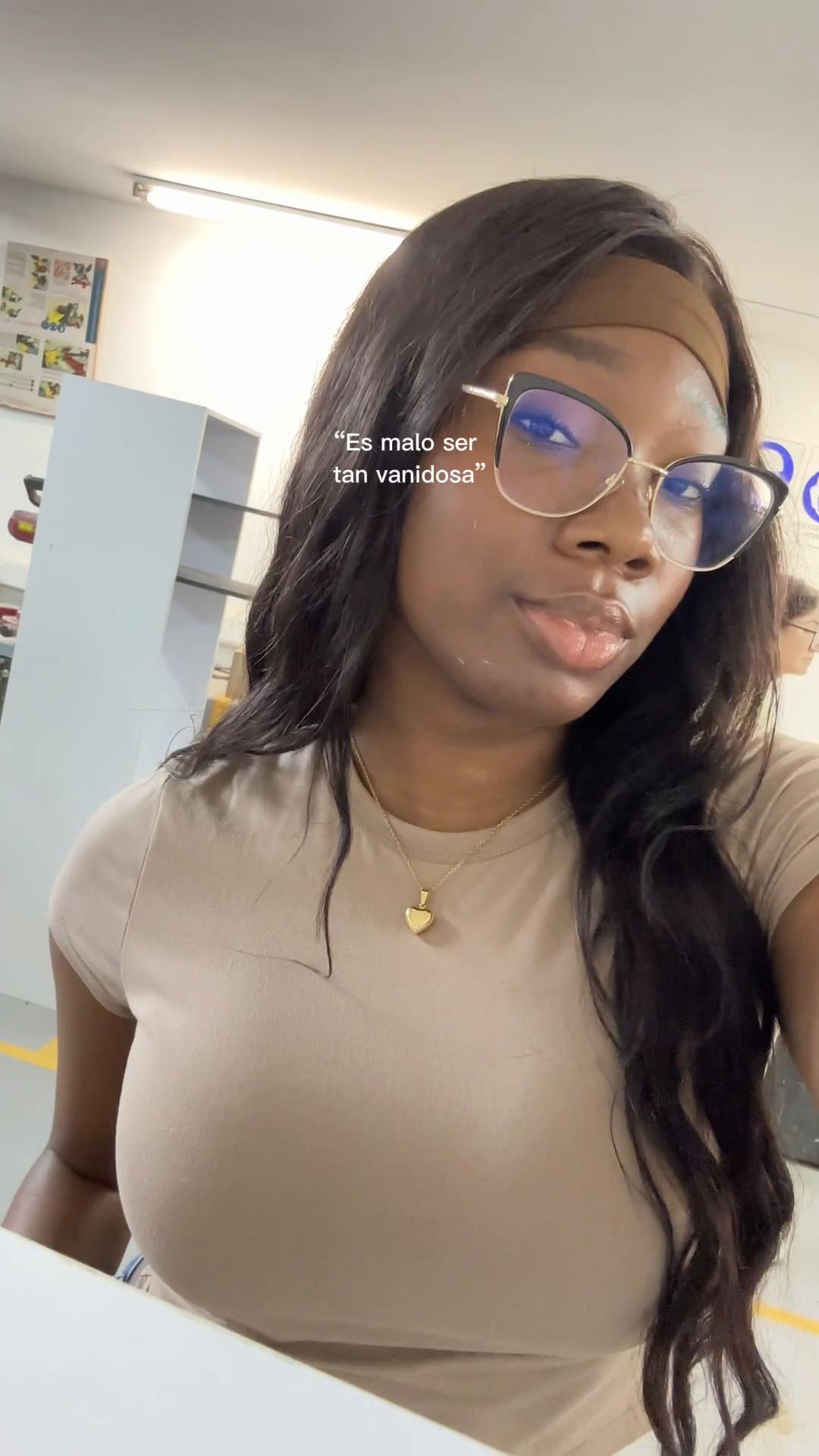 @𝒮ℴ𝒻𝒾𝒶 𝒞𝒶𝒾𝒸ℯ𝓇&hearts;