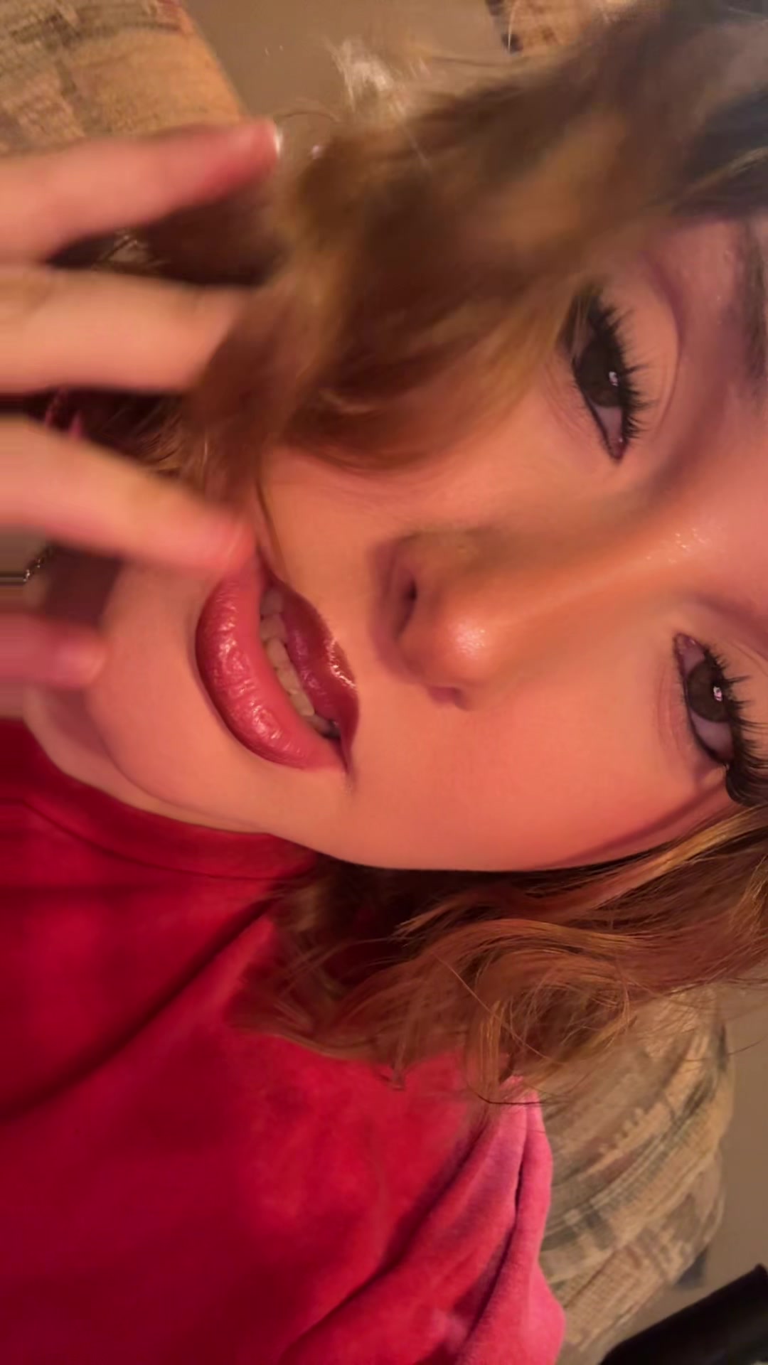 @girlypopmoth