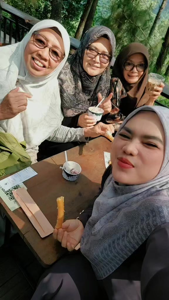 @Irma Adam_rz