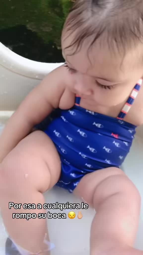 @Chinita 🧁🤍.