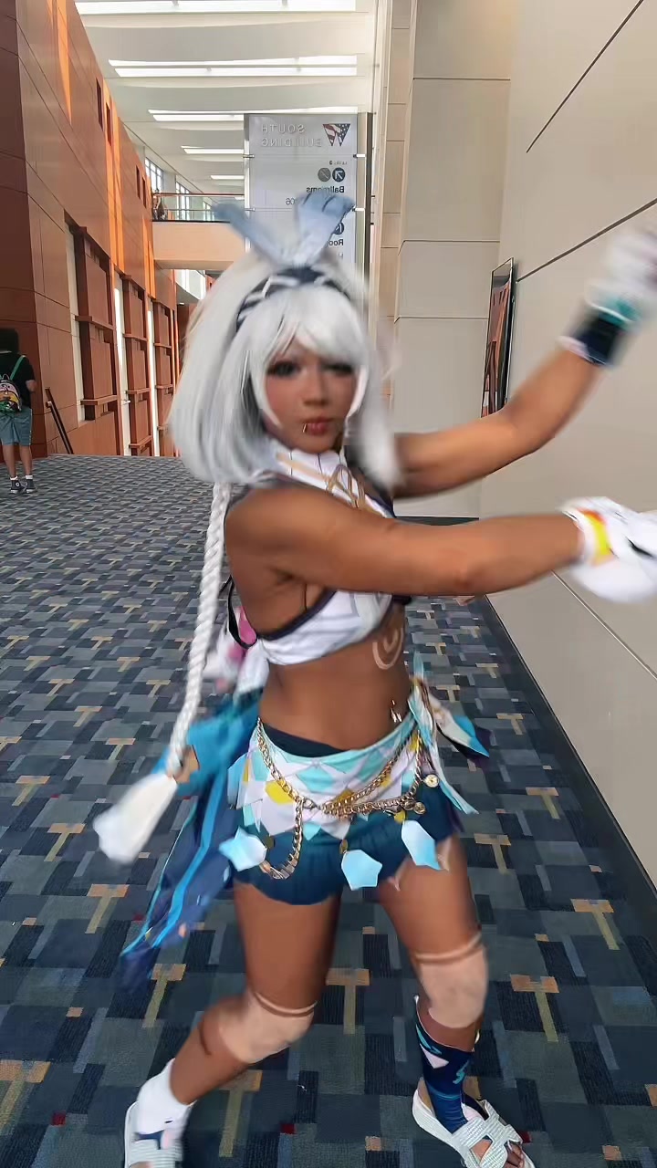 @kiana‼︎ `⎚⩊⎚&acute; -✧