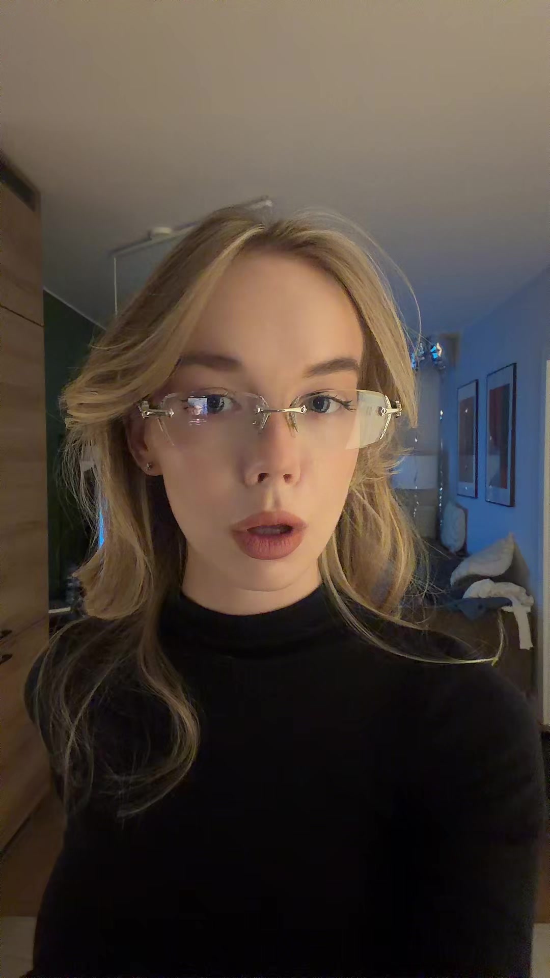 @😾