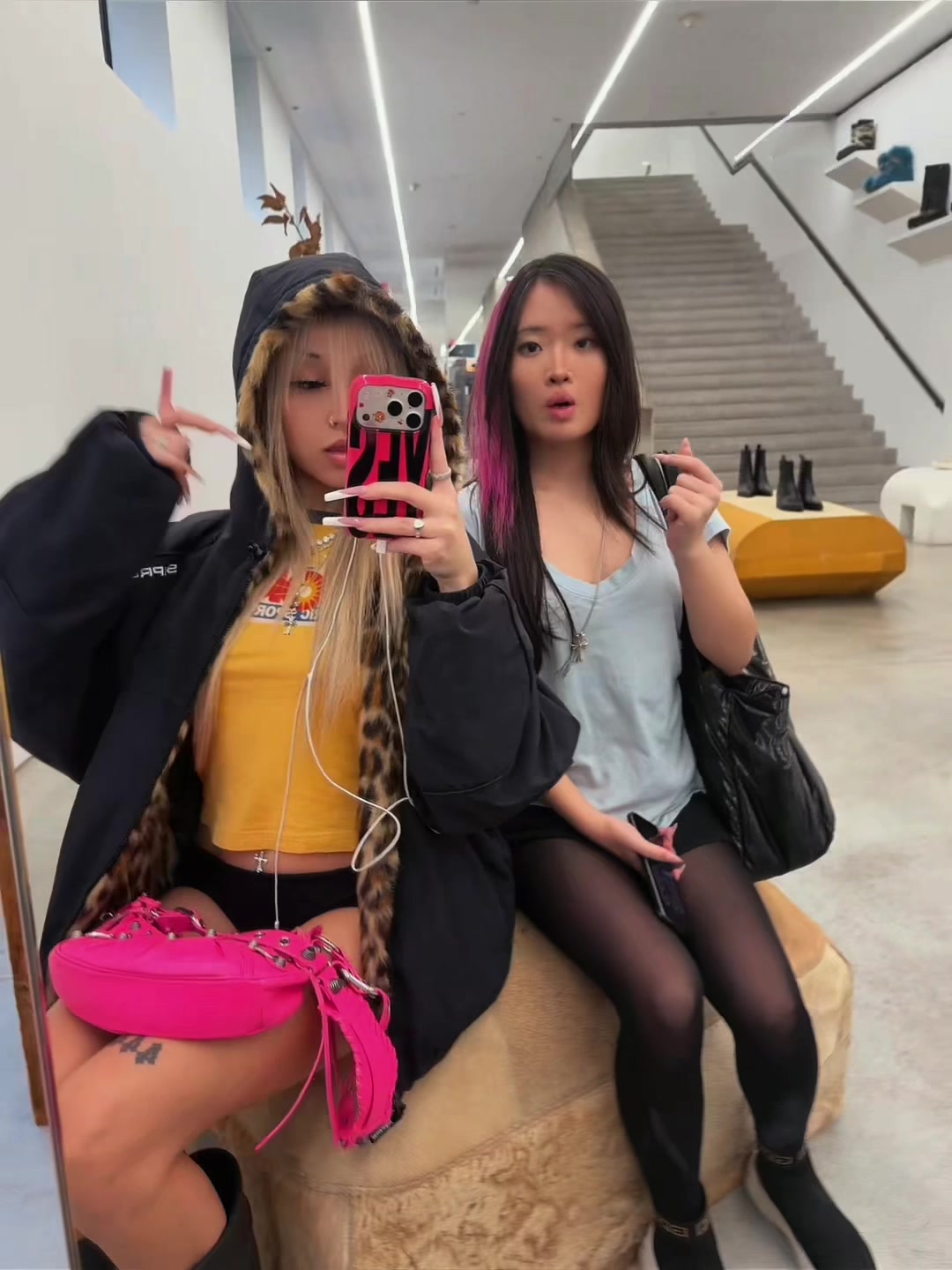 @meow
