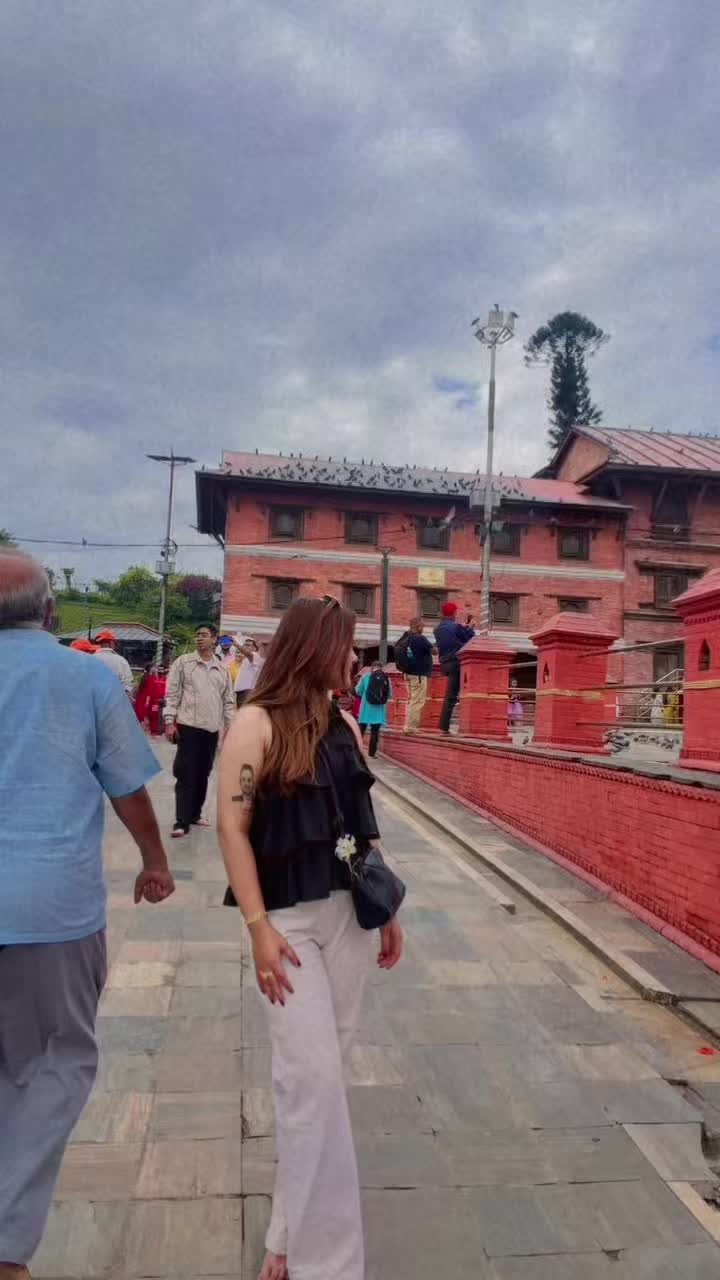 @Shandya Regmi🦚✨