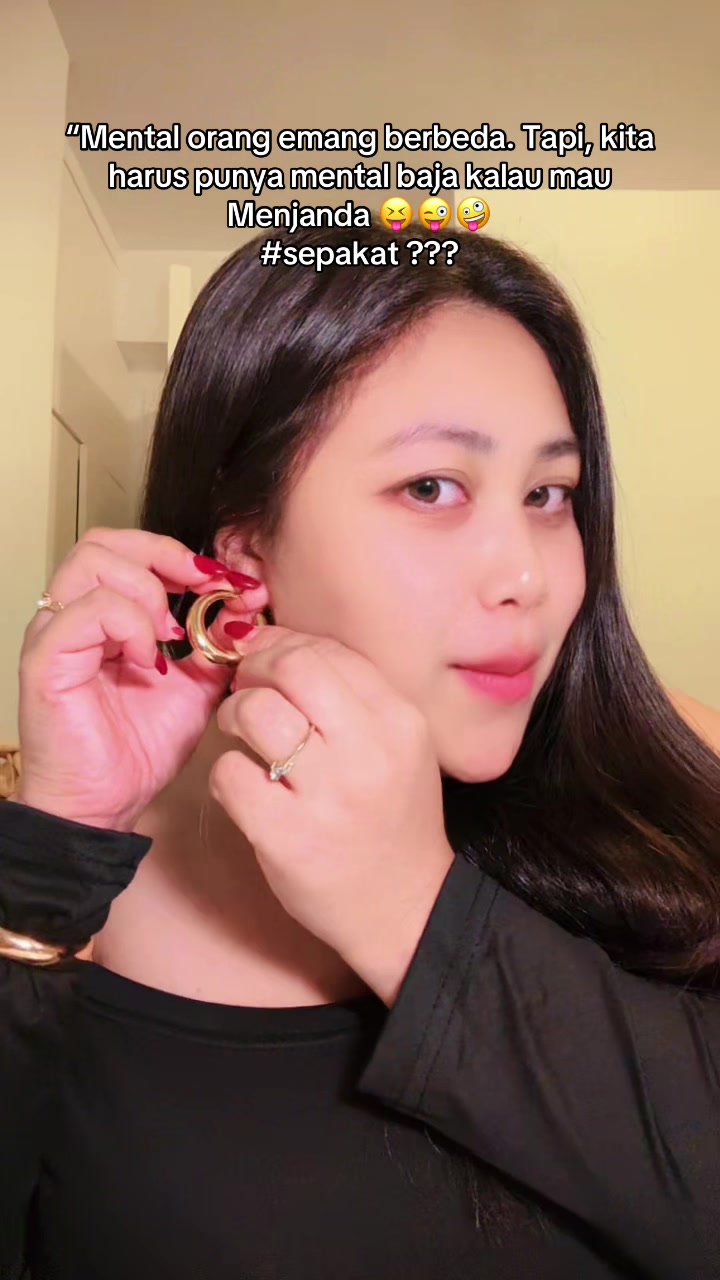 @๐๐๐ฐ๐ฐ๐๐`๐ชฝ
