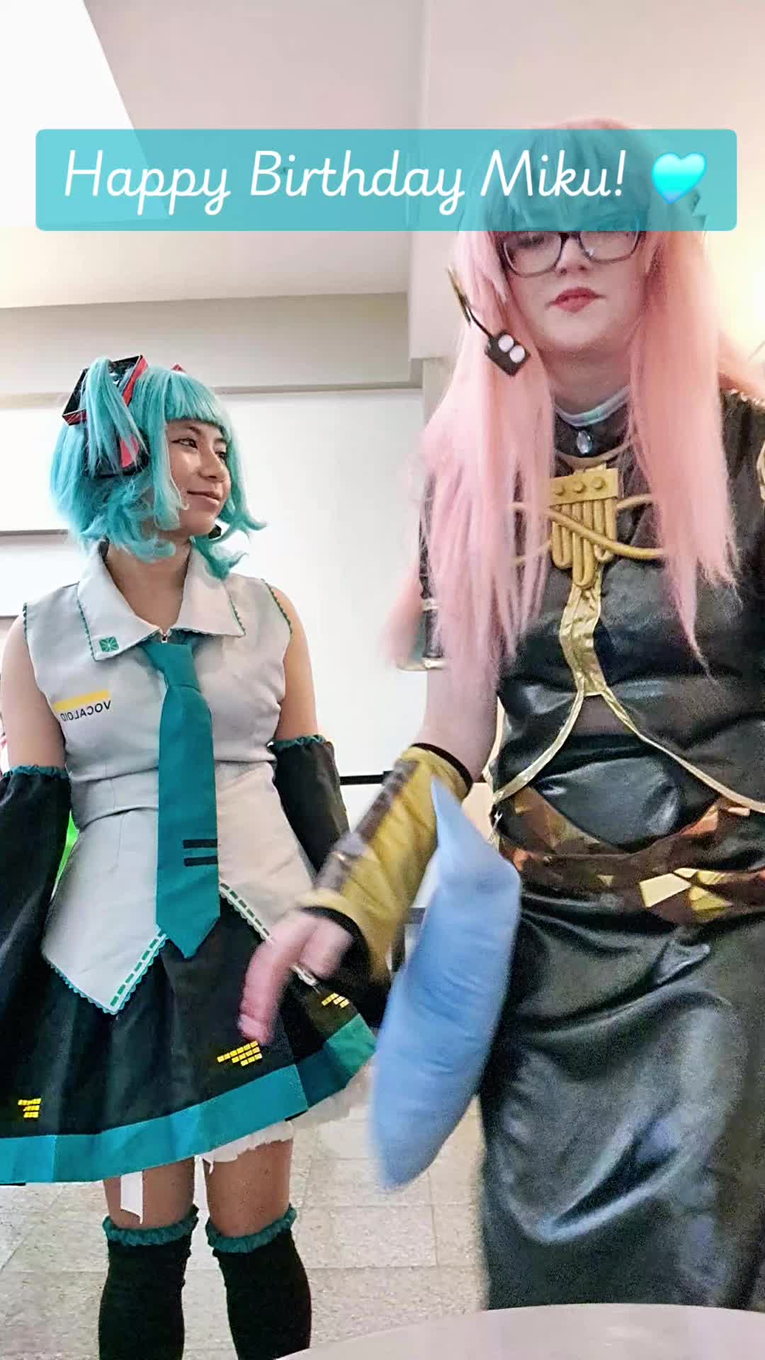 @★ 𝕁𝕠𝕖 ℂ𝕠𝕤𝕡𝕝𝕒𝕪𝕤 ★
