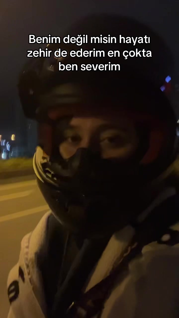 @Açelya Çarkçı