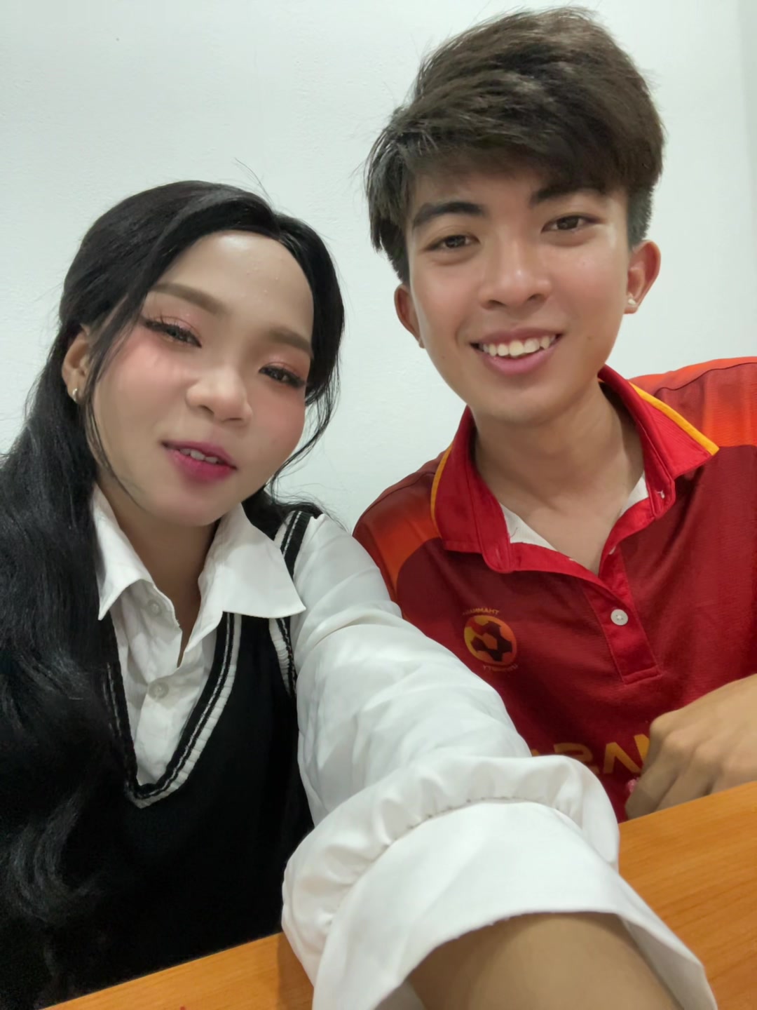 @นินิว