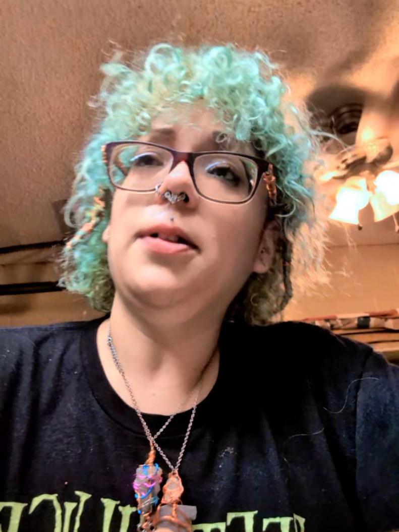 @FluffyCalamity 🍄 🎃🦇🧛🧙🧹