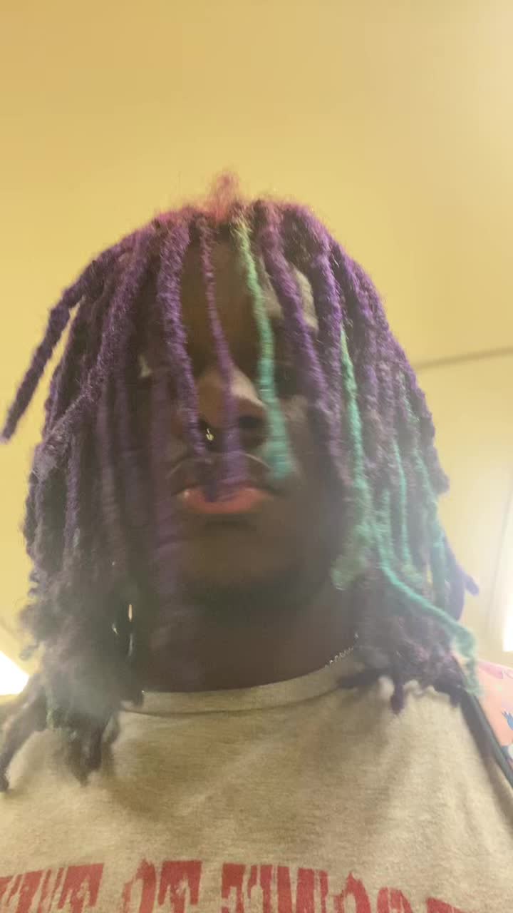 @⃟