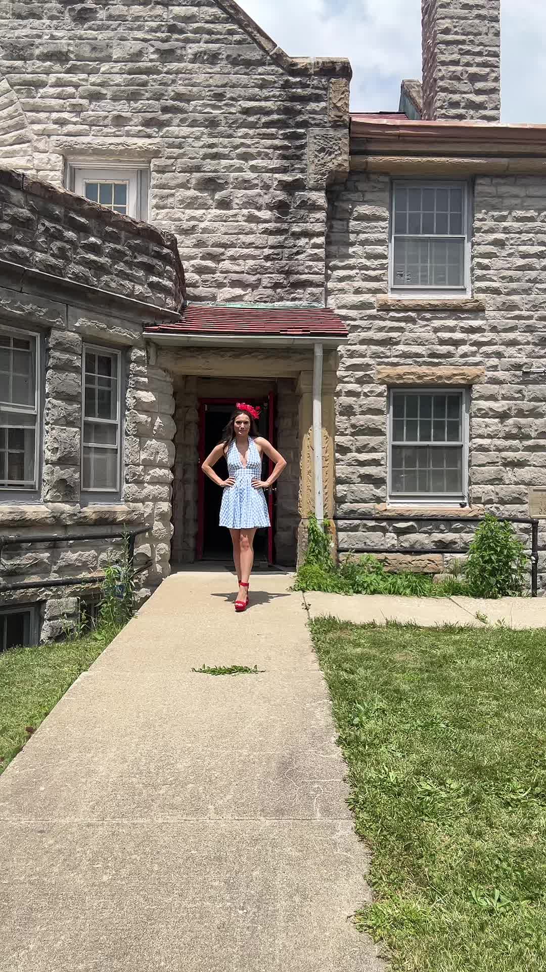 @caitlinseifertoh