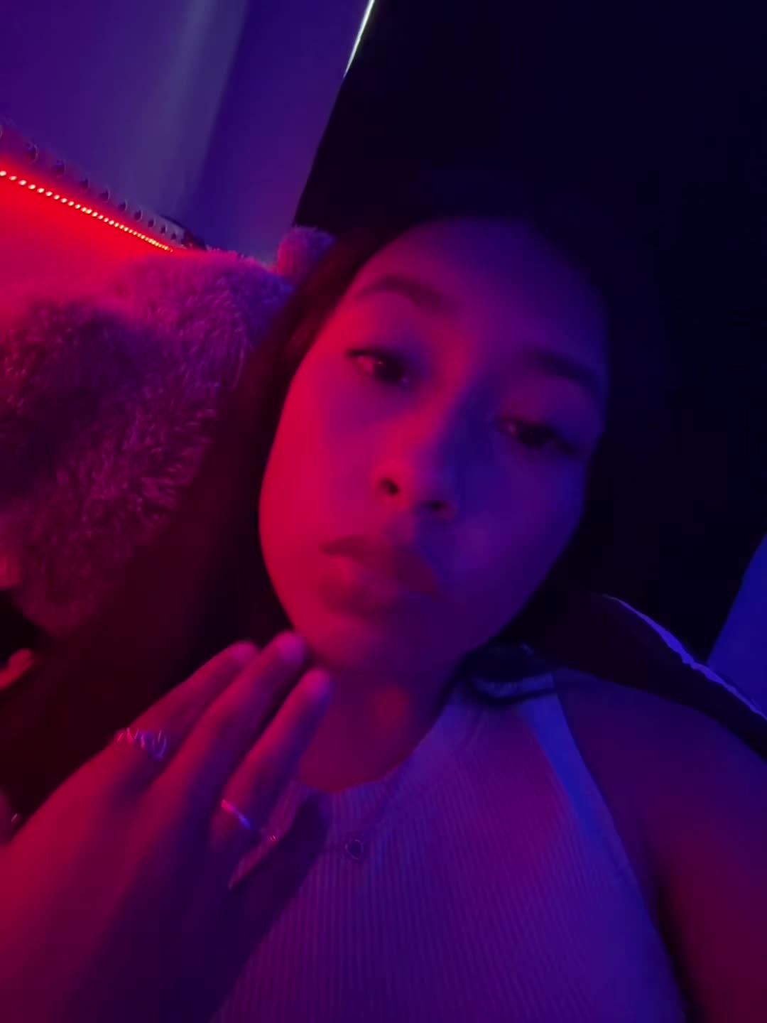 @tx.valerie4