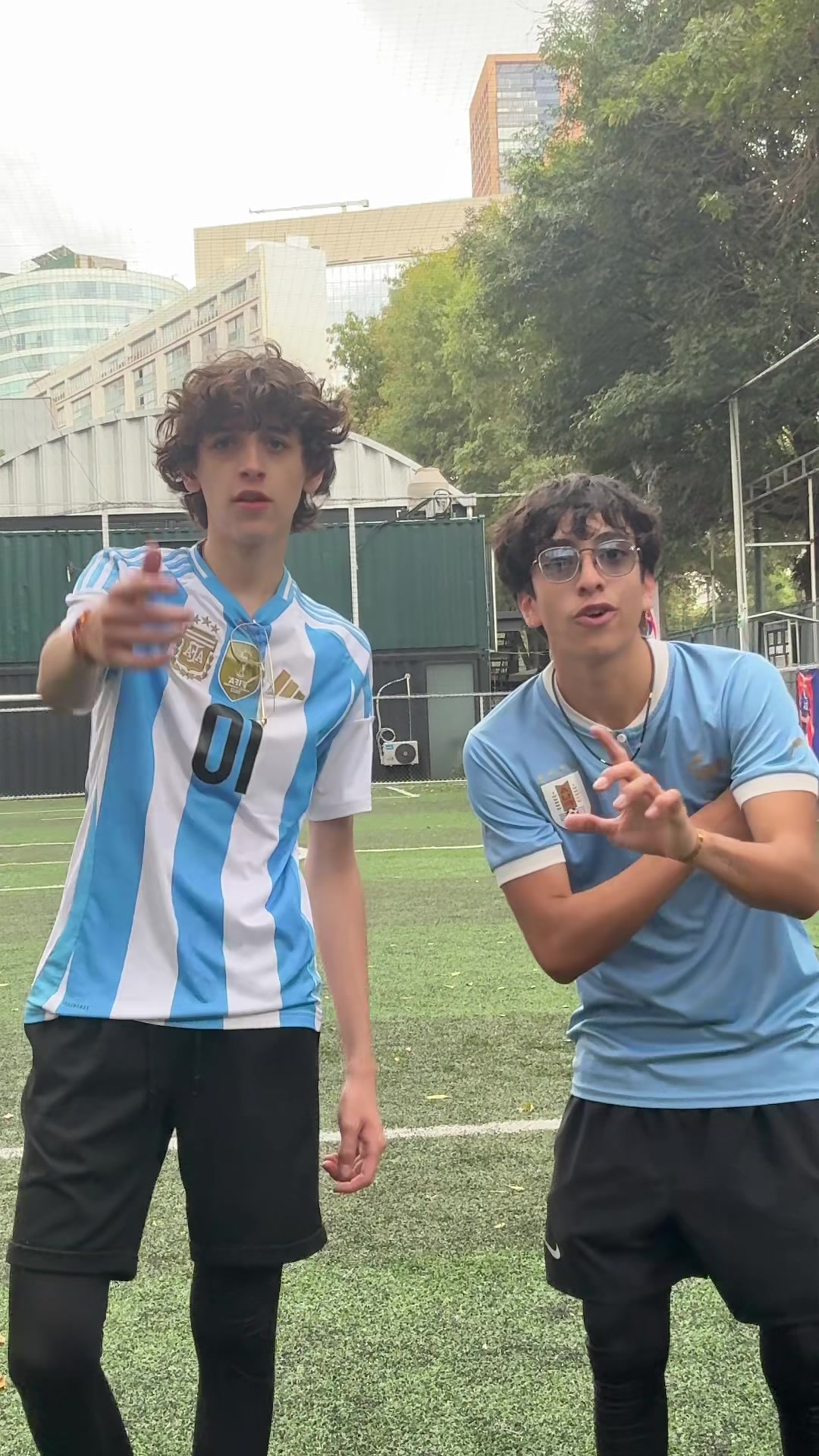 @nico_villagrana