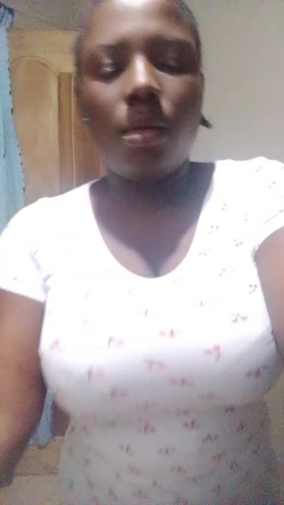 @Nana ama Cutie