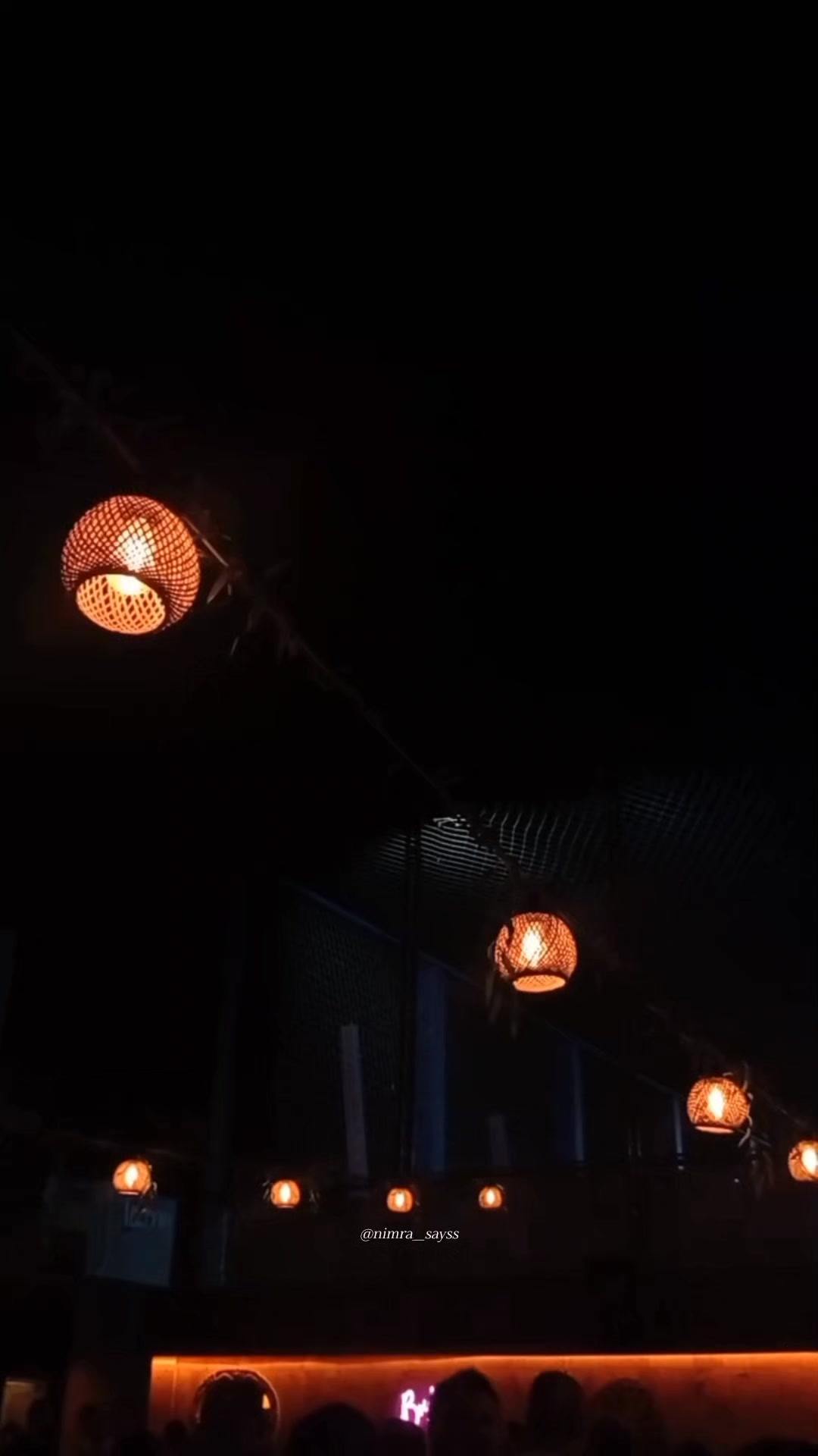 @โก